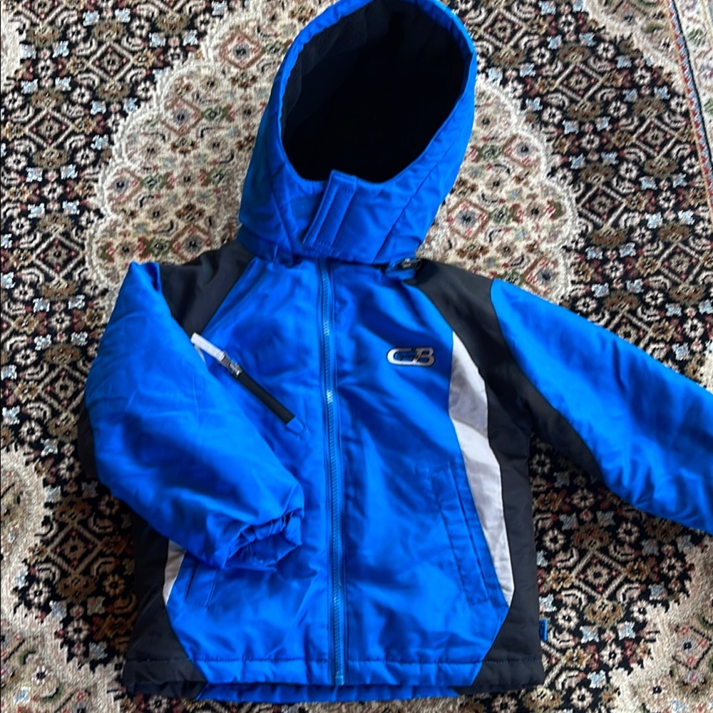 Boys winter coat size 4🖤💙